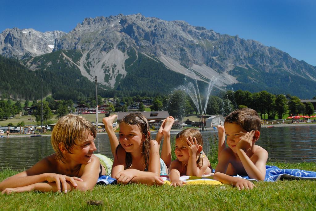 Bio-Holzhaus Und Landhaus Heimat Ramsau am Dachstein Ngoại thất bức ảnh