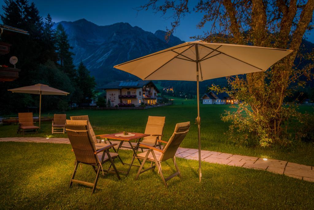 Bio-Holzhaus Und Landhaus Heimat Ramsau am Dachstein Ngoại thất bức ảnh